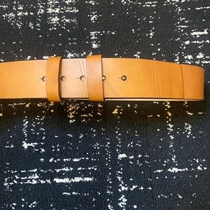 NWOT Etcetera Genuine Leather Belt Size S